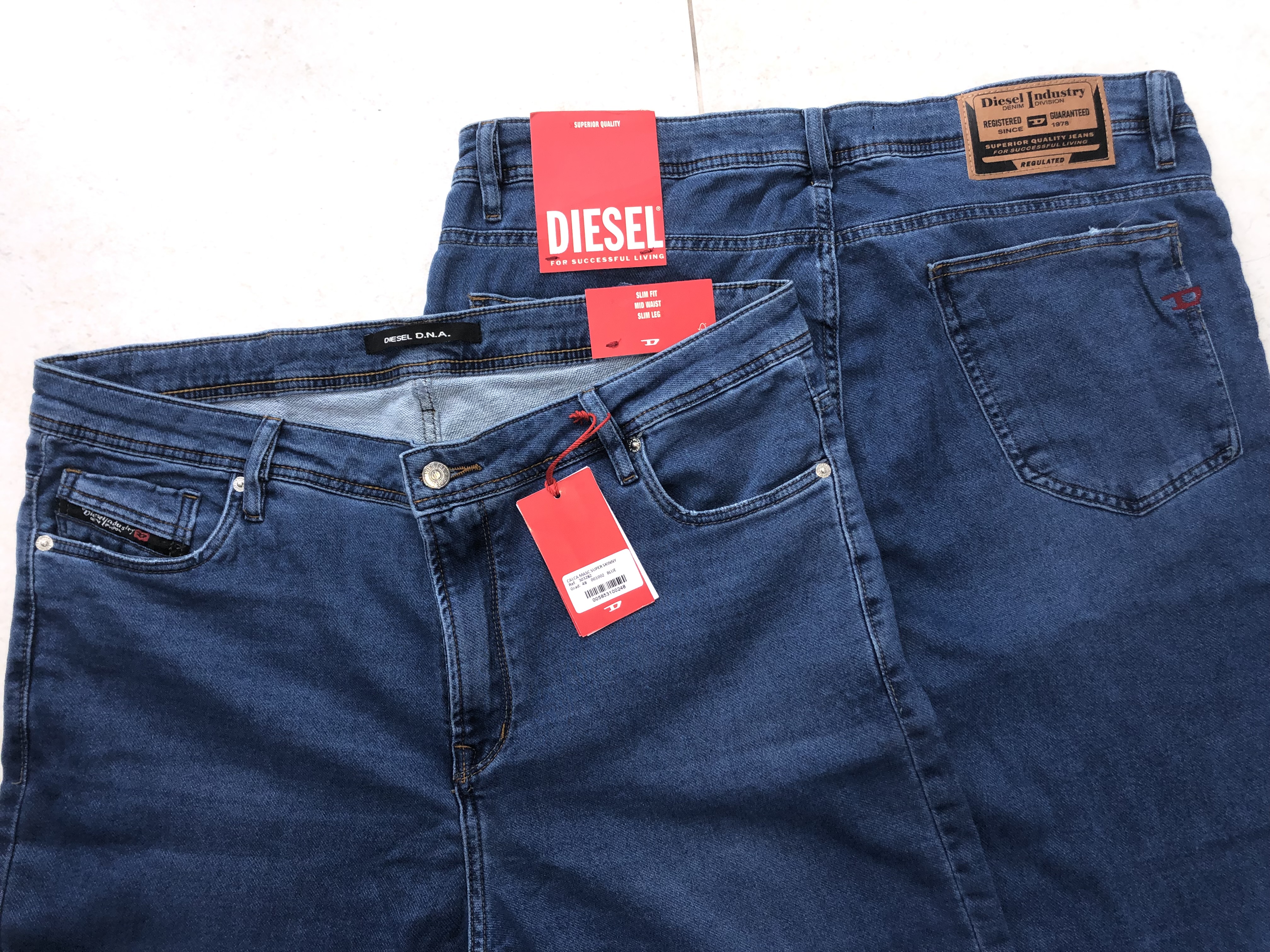 Foto 2 de CALÇA JEANS PREMIUM DIESEL