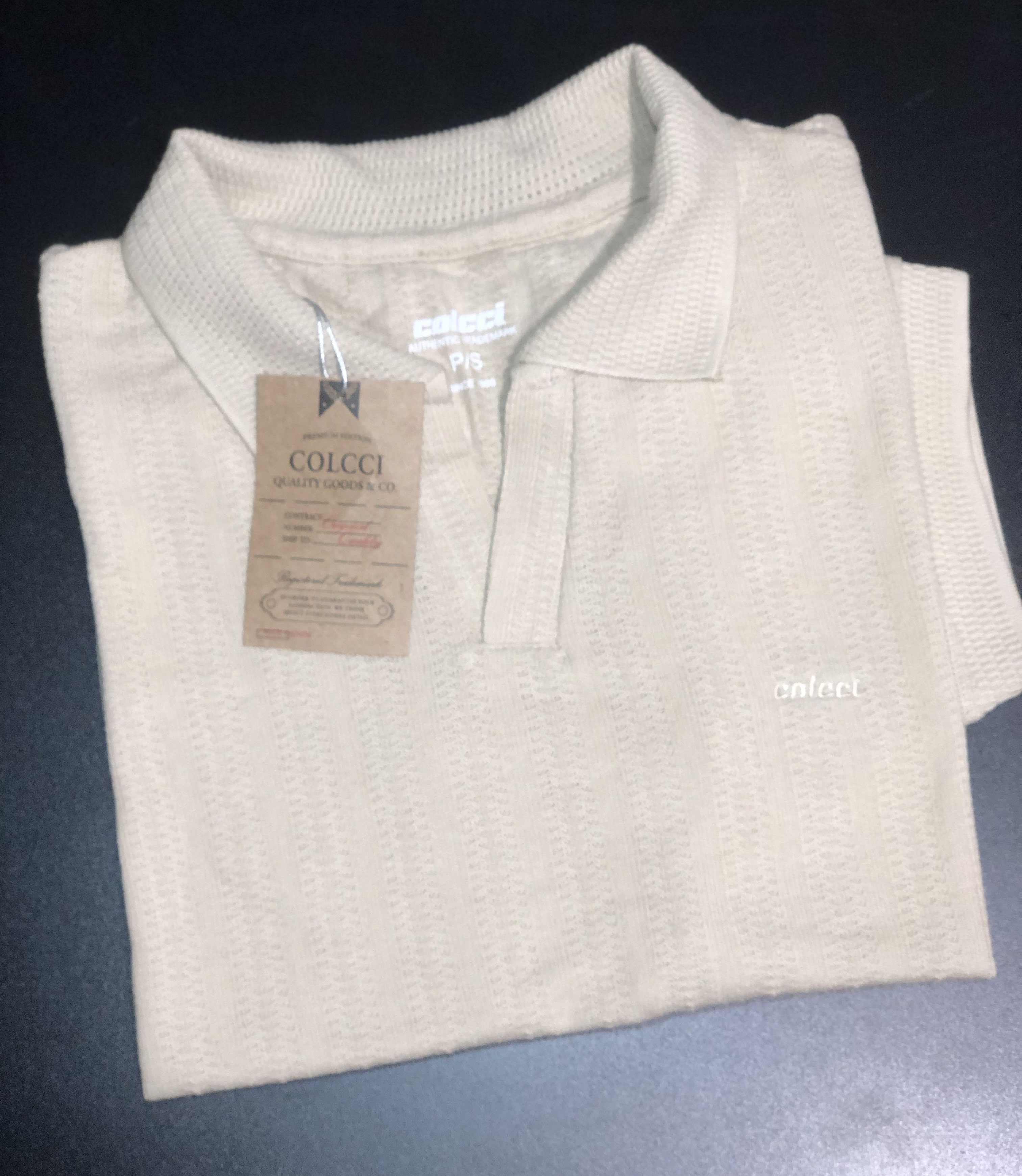 CAMISA POLO GOLA V TEXTURIZADA COLCCI