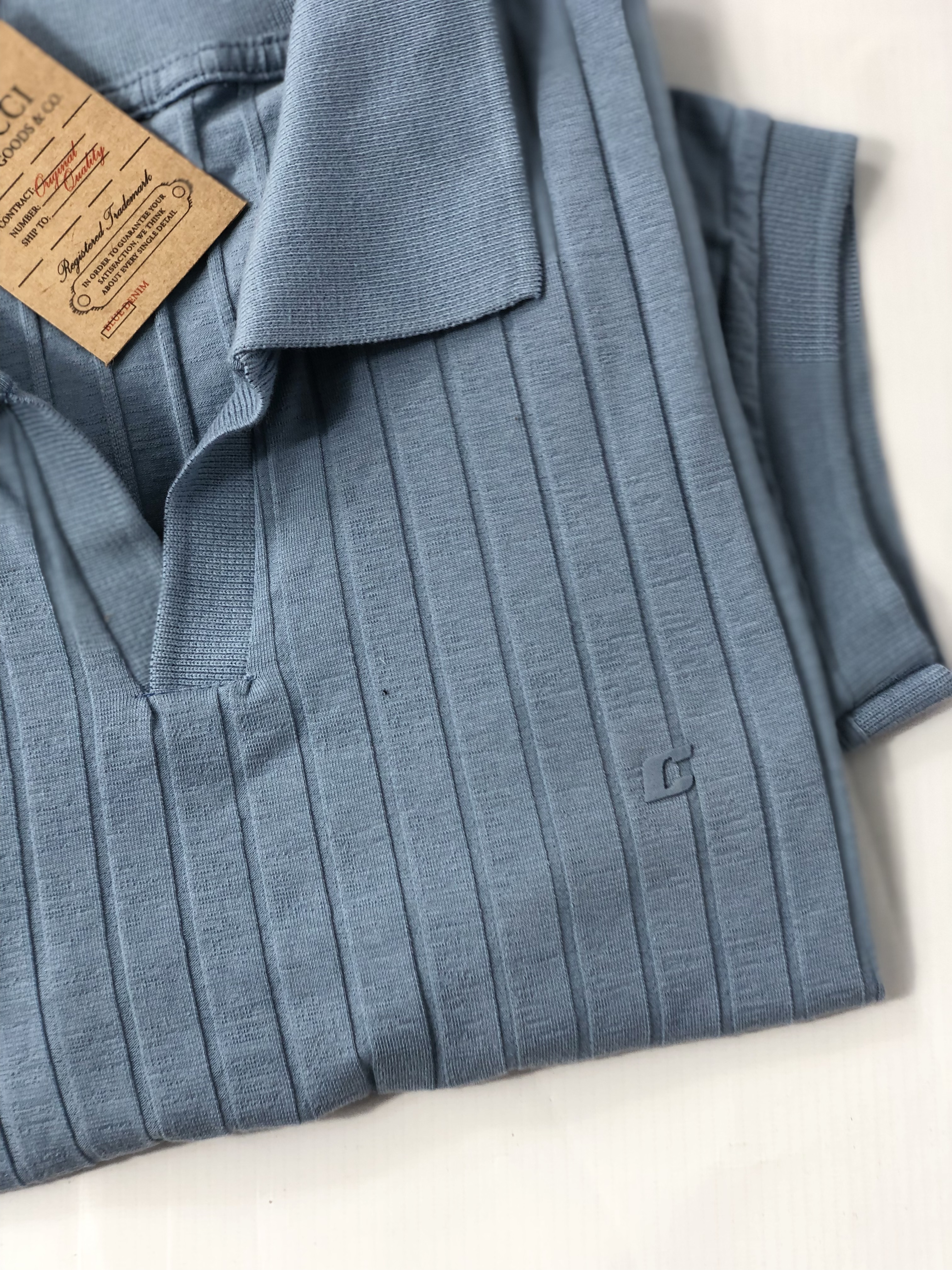 Foto 2 de CAMISA POLO TEXTURIZADA COLCCI