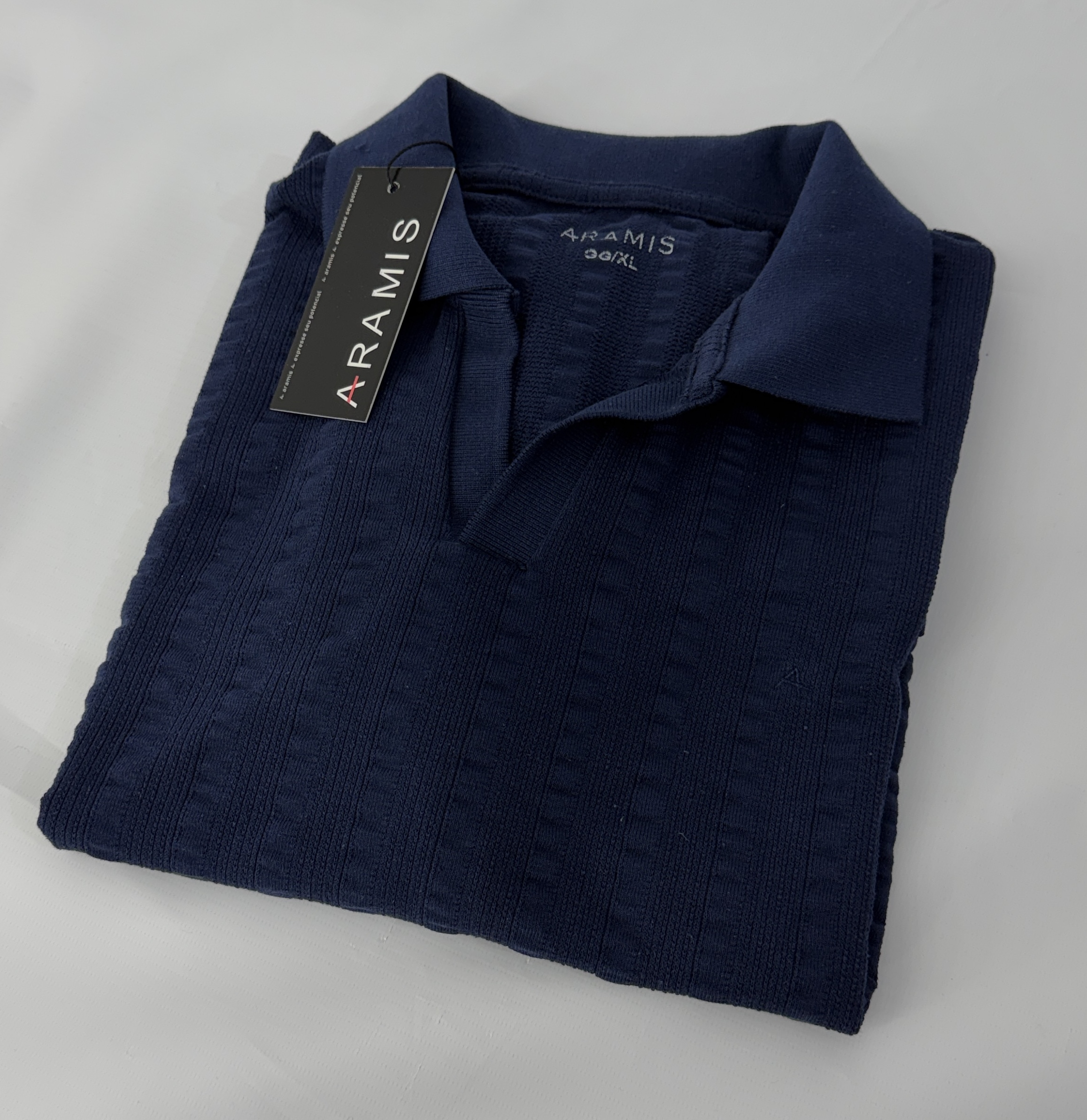 CAMISA POLO GOLA V TEXTURIZADA ARAMIS