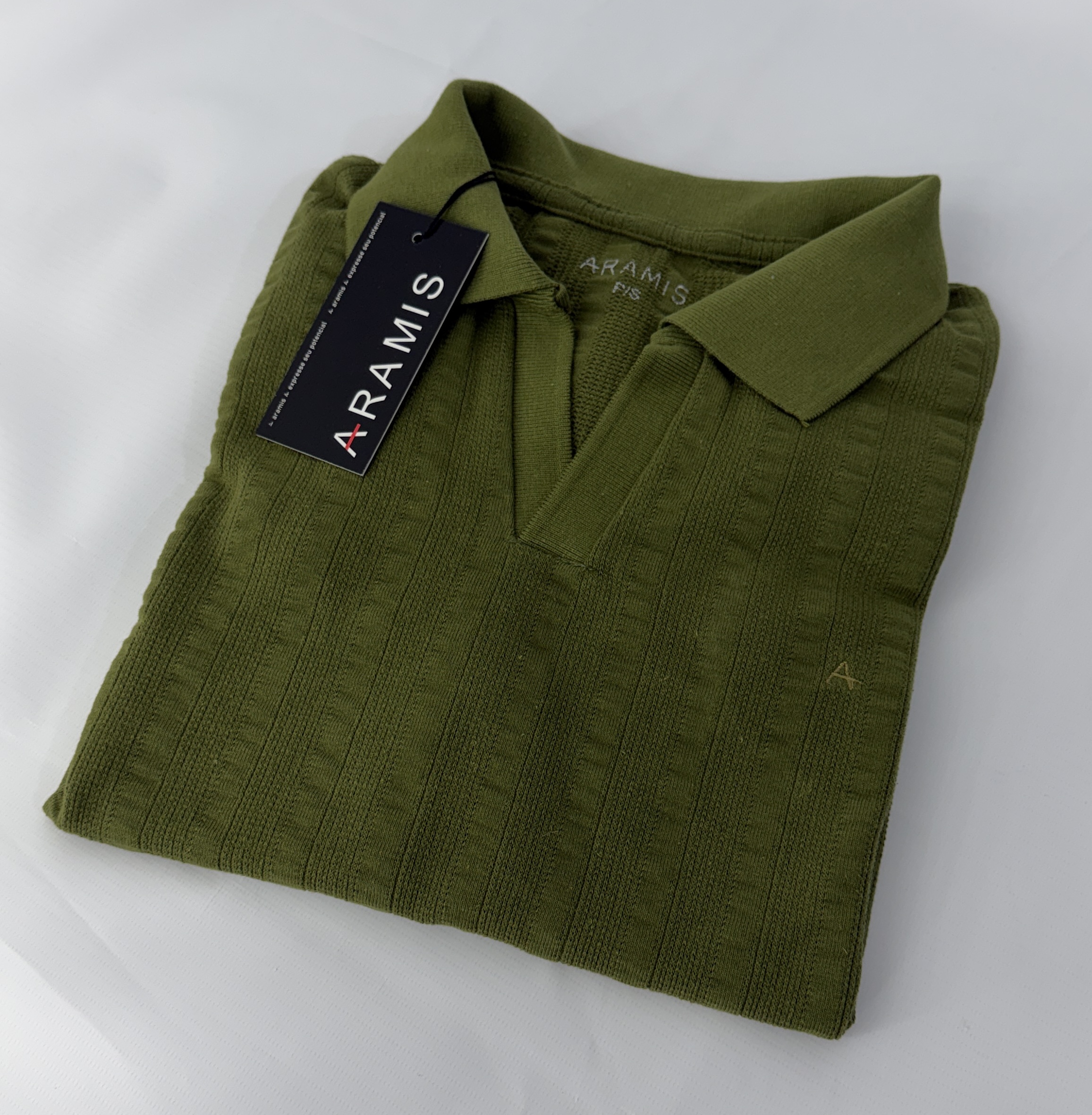 CAMISA POLO GOLA V TEXTURIZADA ARAMIS