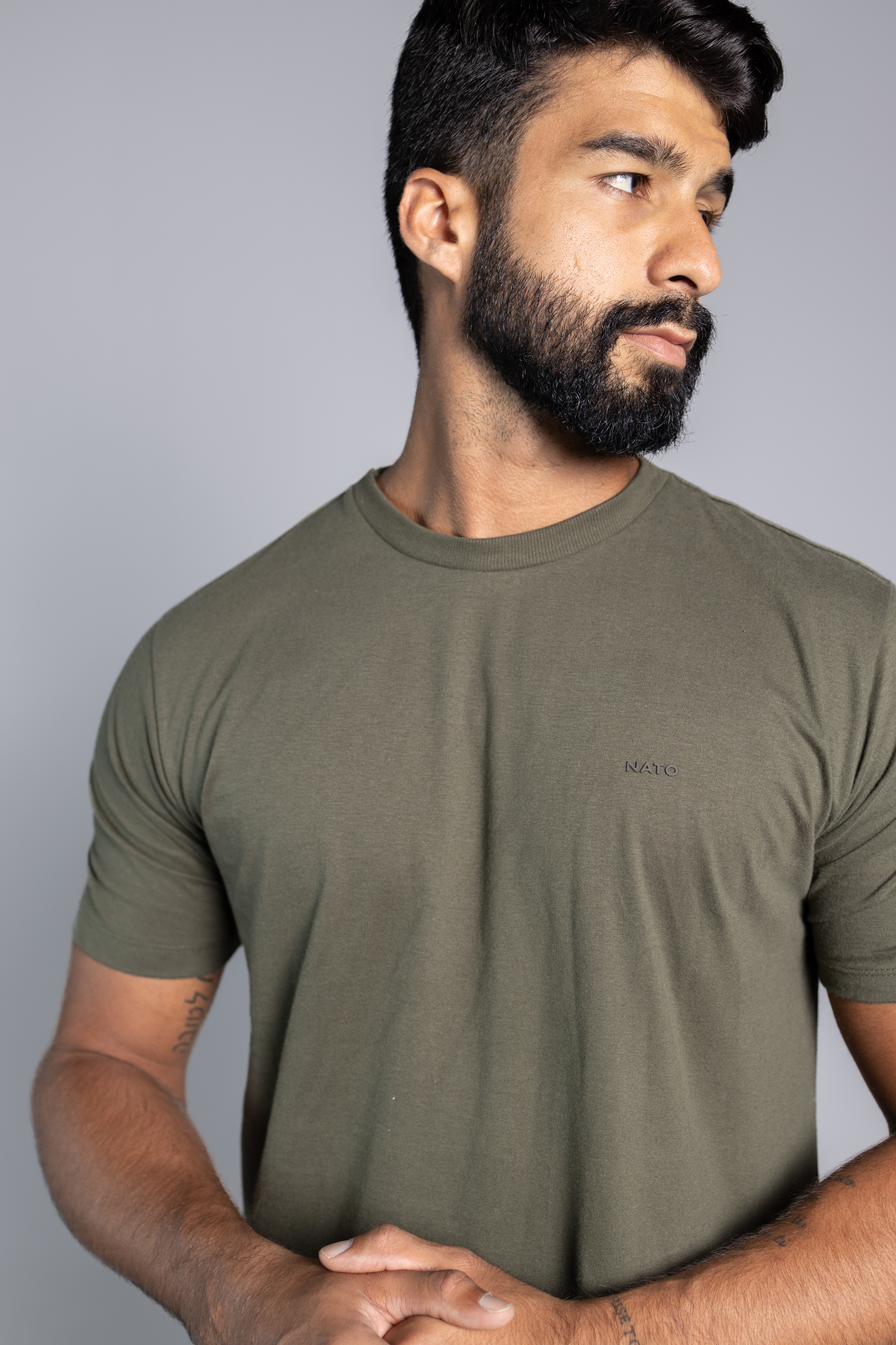 Foto 2 de CAMISA PERUANA BÁSICA CONFORT NATO