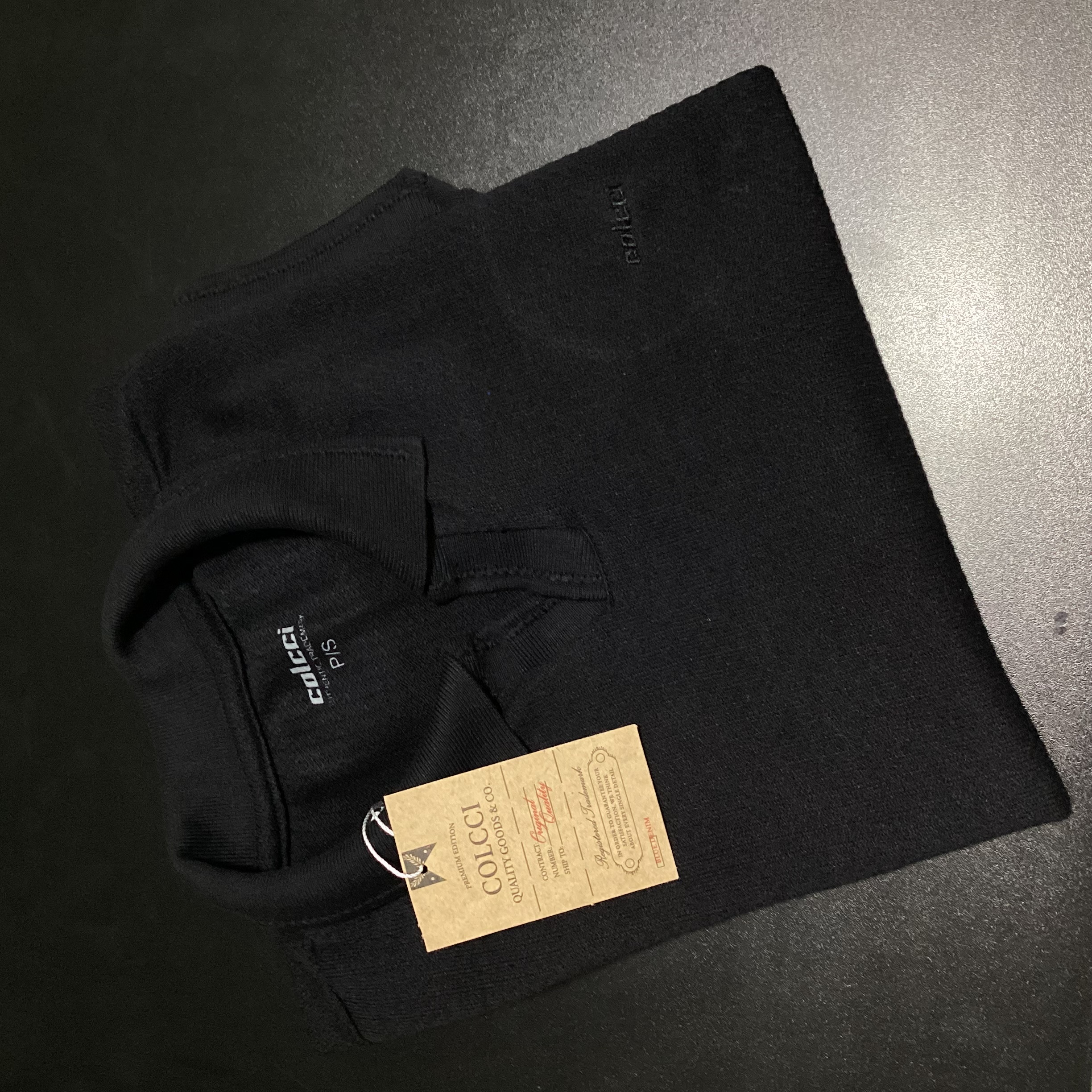 CAMISA POLO GOLA V TEXTURIZADA COLCCI